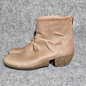 El Naturalista Womens Size 37 (US Size6.5) Ankle Boot Zip Back Leather